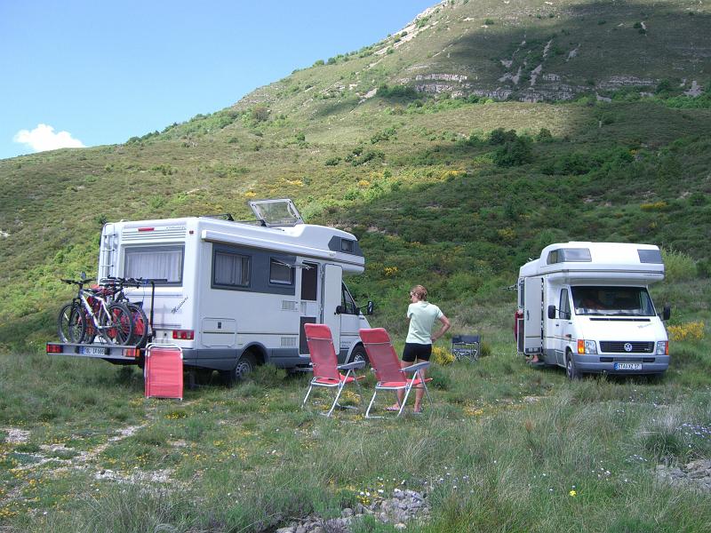 CIMG2319.JPG - St. Geniez - "Campingplatz" (oder Notlandeplatz)