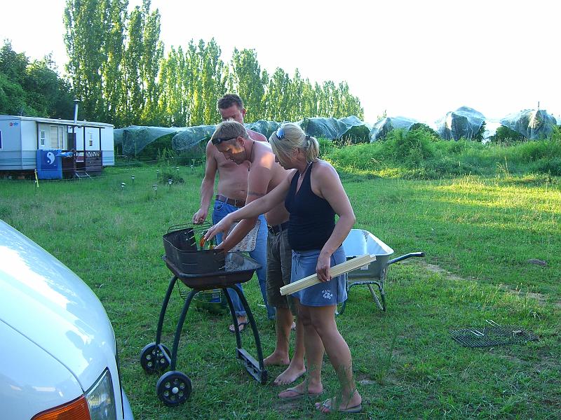 CIMG2334.JPG - Fombeton - mal wieder Grillen