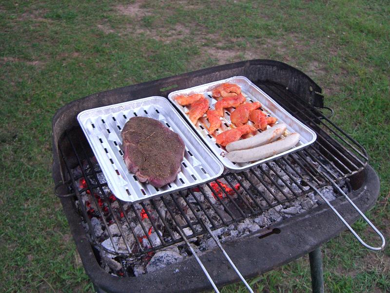 CIMG2341.JPG - Fombeton - mal wieder Grillen