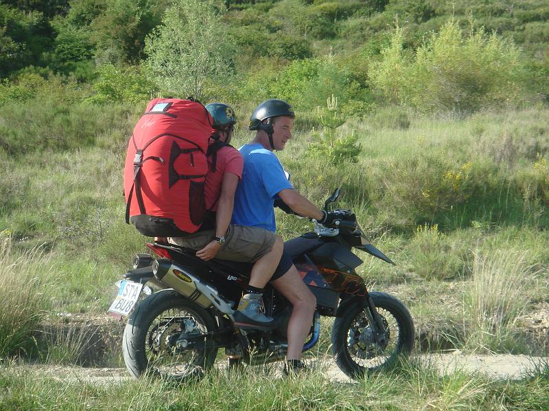 DSC01689.JPG - St. Geniez - Abfahrt zum Startplatz